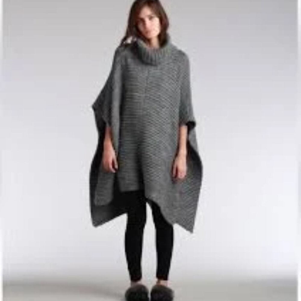 UGG Sweaters I  Ugg Chunky Knit Grey Turtleneck Poncho Sweater (One Size)
